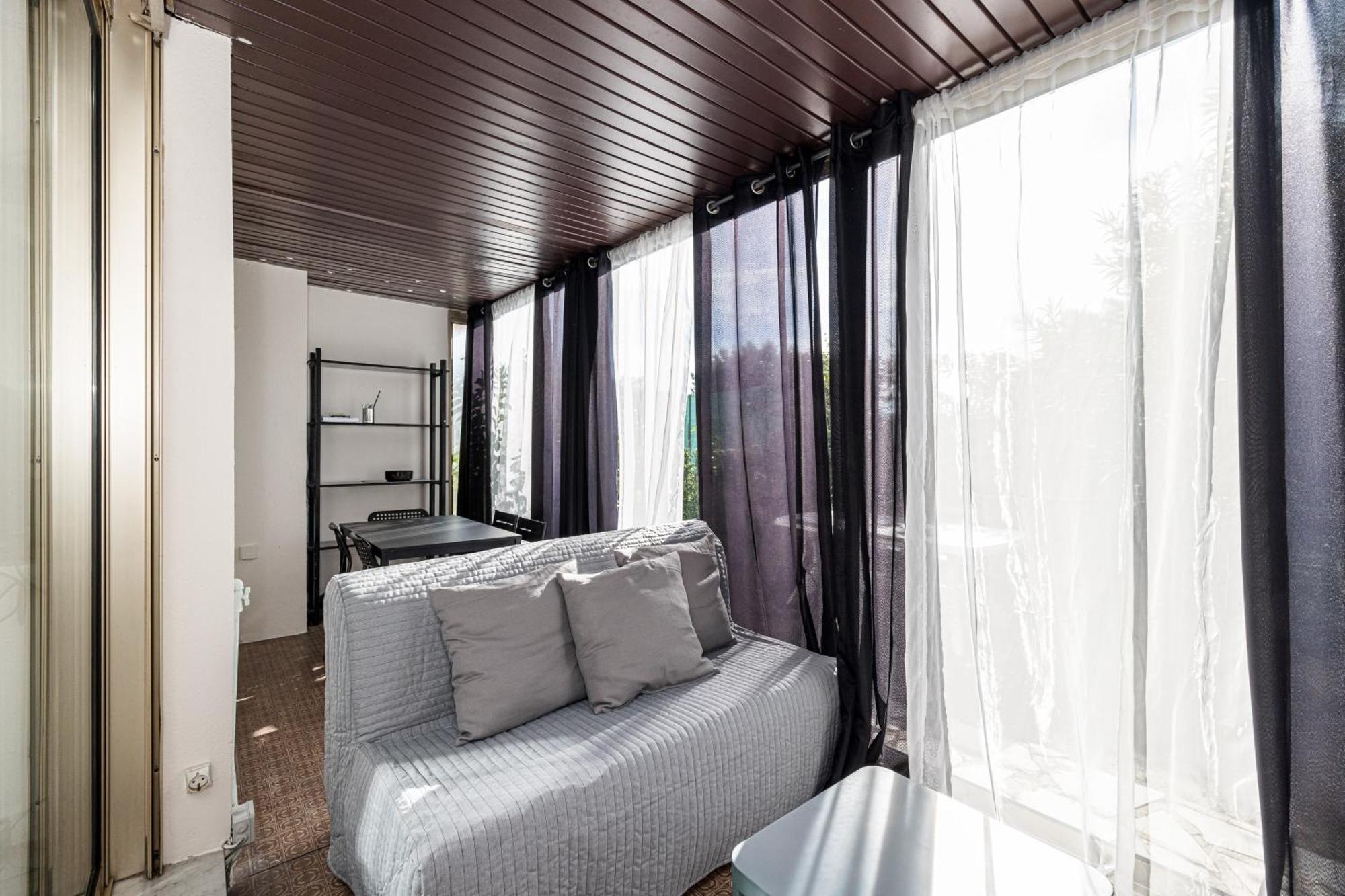 Le Globe Trotteur Apartamento Saint-Laurent-du-Var Exterior foto