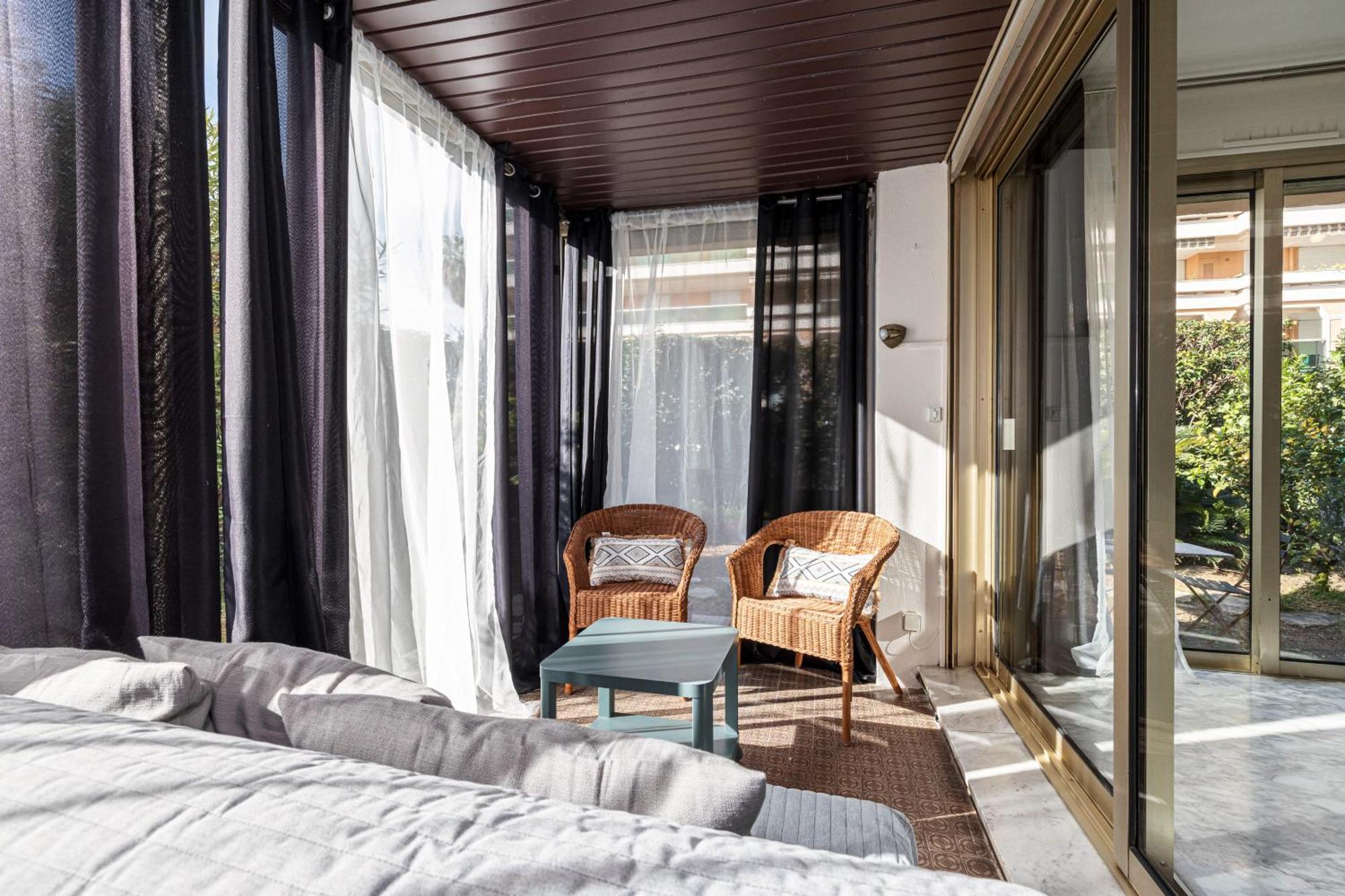 Le Globe Trotteur Apartamento Saint-Laurent-du-Var Exterior foto