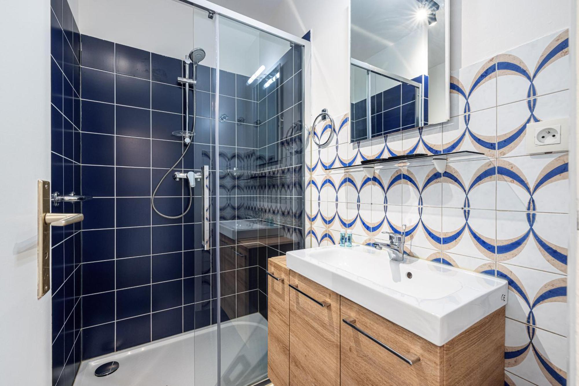 Le Globe Trotteur Apartamento Saint-Laurent-du-Var Exterior foto